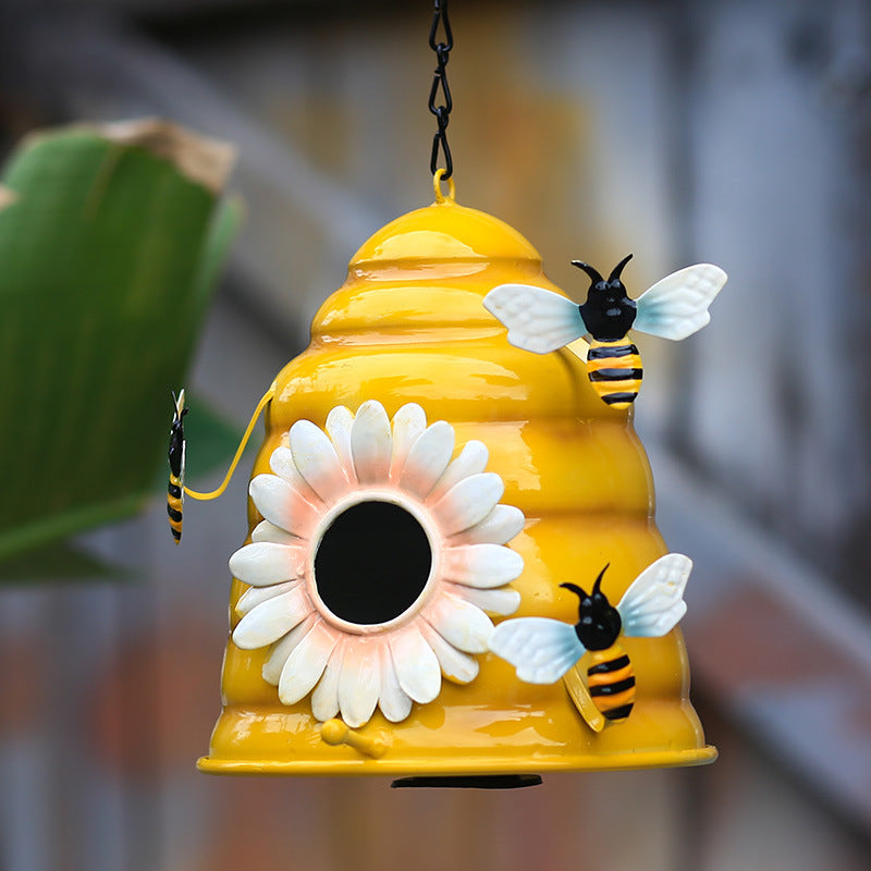 A bee theme birdhouse