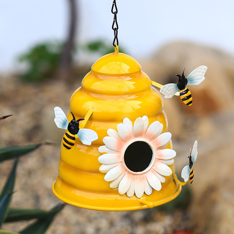 A bee theme birdhouse